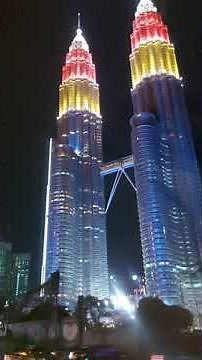 [MERDEKA 2021] PETRONAS Twin Towers KLCC Special Light Up for Malaysia's Independence Day