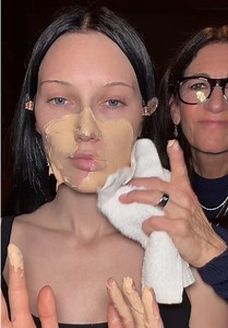 Bobbi Brown Makeup Application Mishap