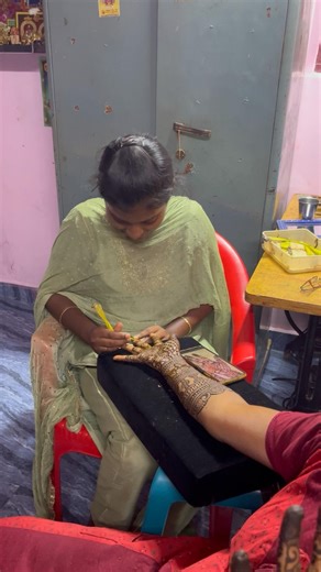 Kulathur ku mehandi poda polam ah #rajiartistry #kovilpattimakeupartist