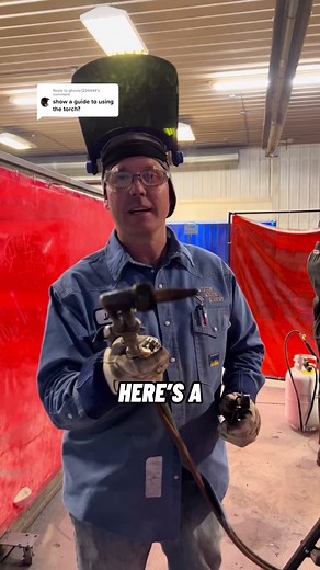 Replying to @ghosty1234444 James demonstrating how to set your cutting torch #tipsandtricks #cuttingtorch #welder #HowTo #welding #tipoftheday #weldingacademy #fyp