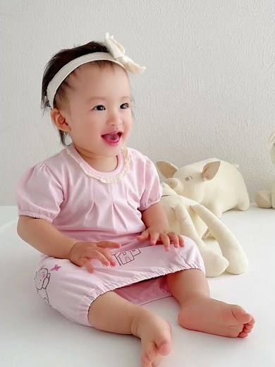 Canada Best Organic Baby Clothes, Toys & Gifts - Eotton #organic #babygifts #babytoys #babyclothes