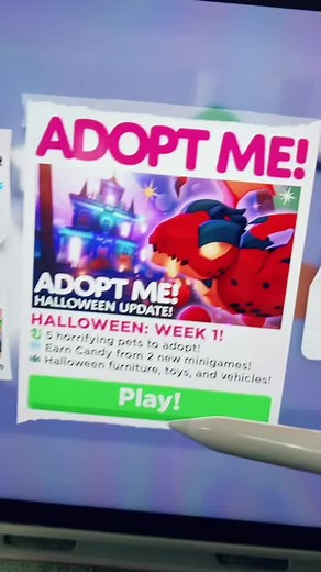 Halloween Update in Virtual Game: Pet Showcase
