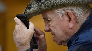 Adapted smartphones give visually impaired 'new lease on life'