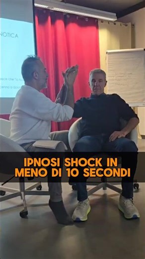 Quanto tempo pensi serva per portare qualcuno in trance profonda? ⏳🧠