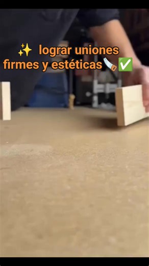 Uniones perfectas en madera | Carpintería fácil y precisa✅🪚 En este video aprenderás cómo realizar uniones perfectas en madera, logrando acabados firmes, estéticos y duraderos. Te muestro paso a paso las técnicas más prácticas para que tus proyectos de carpintería luzcan como de un profesional. Ideal para principiantes y amantes del trabajo en madera.🪚👌✅ #viralreelsシ #diymadera #DecoraciónRústica #DecoraciónArtesanal #DecoraciónHogar #ApoyoMutuo #carpintero #StarsEverywhere #creadoresdeconten