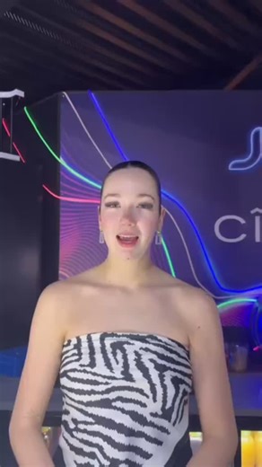 J-3 avant le PREMIER NOUVEL AN de la @joiaclub_brest ✨ Une soirée qui s’annonce magique ! 3 salles - 3 ambiances - 5 DJs > _rwan_g / @jeremk_dj / @vincegelvo / @thibaut_gpageon @davidjomini 🤯 Des animations et du show toute la nuit avec @ljs_poleninja et @isis_fire 🔥✨🧚 OUVERTURE DE LA GRANDE SALLE DÈS 22h00 pour un décompte magique à 00h00 Ouverture des salles 2 et 3 à 00h00 SALLE 2 : Ambiance disco 90-2000 🪩 SALLE 3 (@mamacita_brest ) : LATINO ET REGGAETON 🍷💃 Restauration sur place de 00h