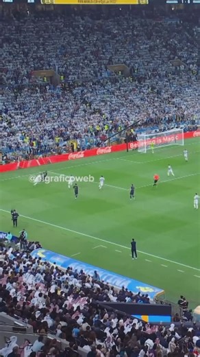 La Messineta 🇦🇷⚽ on Instagram: "Hoy se cumplen 3 años de que somos campeones del mundo 🇦🇷❤️ . . . . . . . . . . . . #messi #aguero #maradona #scaloni #argentina #argentina🇦🇷 #maradona #bocajuniors #boca #river #riverplate #racing #independiente #sanlorenzo #barcelona #futbol #football #afaseleccion #afa #scaloni #seleccionargentina #psg #banfield #scaloneta #madrid #leomessi #leomessi10 #buenosaires #futbolargentino #barcelona #brasil #memesfutbol"