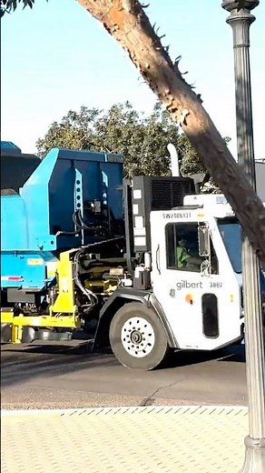My Friend Is Driving This Garbage Truck!