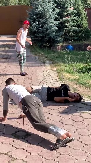 Хорошая игра 👍🏻 Всем советуем 😂 #biphouse