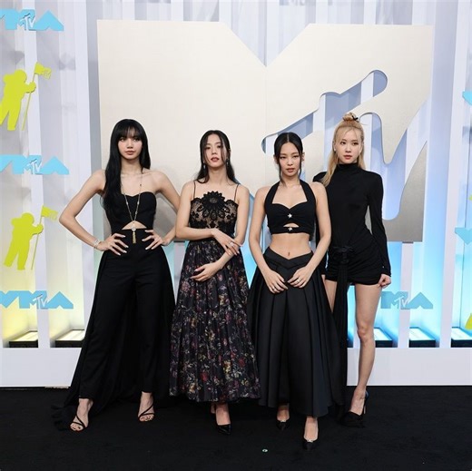How BLACKPINK made history at the Video Music Awards 2022