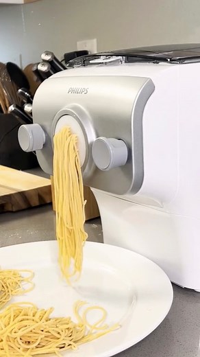 Using your Philips pasta maker is easier than you think, as Watman__ from TikTok can attest. | Philips Home Living