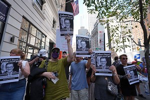 Only 20 People, Half of Whom Wore Masks, Show Up for 'We’re With Colbert’ Protest