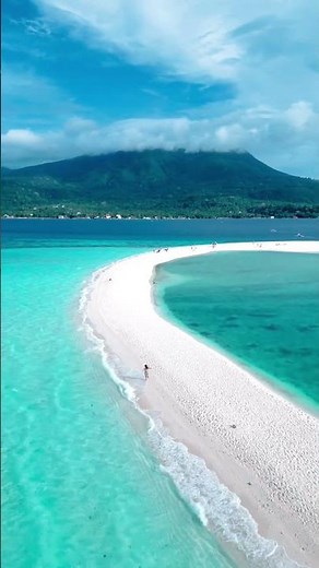 Camiguin's breathtaking White Island. 🏝️ Philippines 🇵🇭.