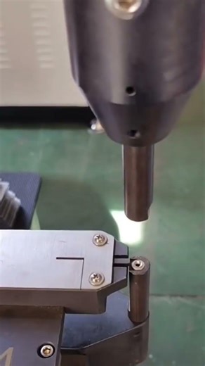 Hydraulic Riveting Machine with Automatic Feeding | Fast & Precise Rivet Nut Installation