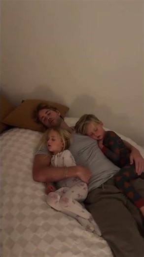 Was wondering why bedtime was taking a while🥲