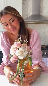 These little attachable foam oasis are so perfect for a floral bottle gift. You don’t have to use a lot of flowers and it looks so darling. Comment ‘FLOWER’ and I’ll send you the link to the floral oasis. | Craftberry Bush