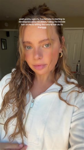 Is My Frontal Lobe Developing? Hair Color & Lifestyle Changes