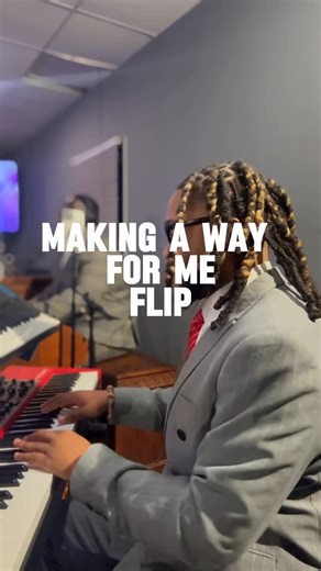 Terrence Jackson Jr. on Instagram: "Excuse the mistakes! But this got GOOD 🔥🤙🏽 • • For more content follow @terrencethemusician • • #explorepage✨ #church #musicians #cogic #praise @lauralashan"