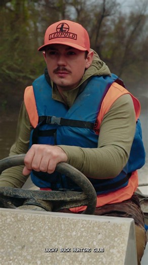 Deer hunting the swamps of Louisiana! Watch SILTBORN now.