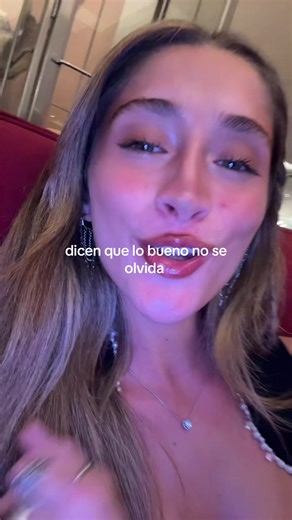 Lo Bueno No Se Olvida: Daniela Gomez y Ñengo Flow