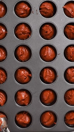 4.6K views · 34 reactions | This mini red velvet cheesecake recipe...