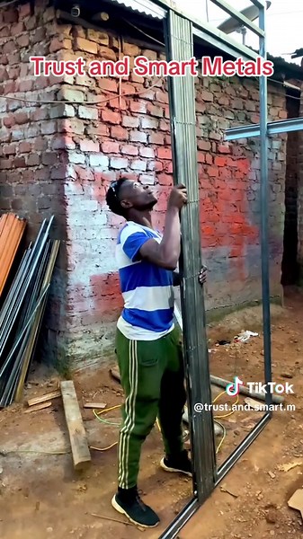 How to Fix a Steel Collapsible Door Efficiently