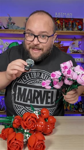 Juanjo Bricks on Instagram: "¿Por qué el nuevo ramo de rosas de LEGO tiene 30 piezas menos? El set saldrá el próximo 1 de octubre con un precio de 59.99€, tiene 789 piezas, y es el sexto ramo de la colección de Botanical! #lego #reviews #rlfm #10374 #gifted"