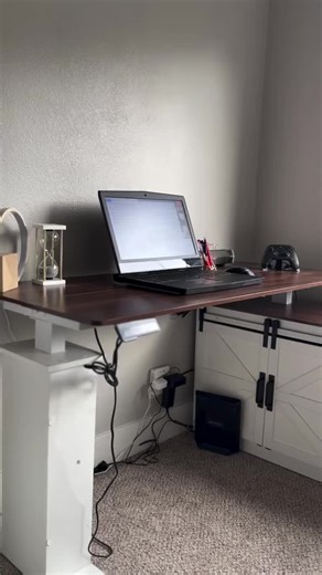Discover Your Ideal Height with Our Versatile Standing Desk