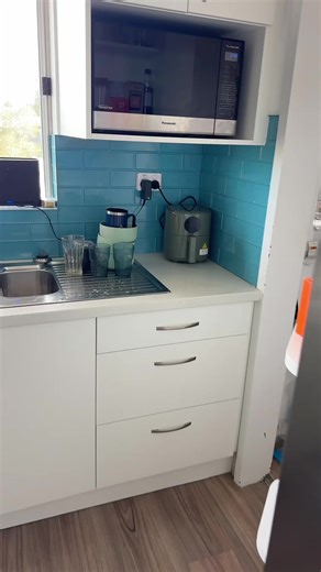 An OCD-level clean can actually become dangerous — because nobody can be perfect all the time. When perfection becomes the goal, it can create judgment, fear, fear of judgment… and then even more judgment layered on top. So today, I’m going to show you how to do an imperfectly perfect clean. Because sometimes, near enough really is good enough.
