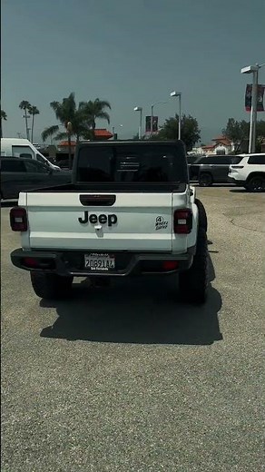 Custom 2023 Jeep Gladiator Willys