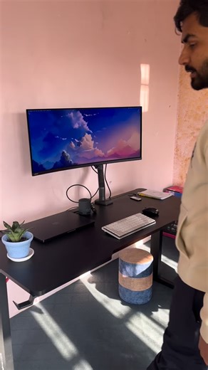 1.1K views · 47 reactions | Macbook stays closed? Magic of clamshell mode! #clamshell #macbookpro #macbook #desksetup #apple | Bishwas Bhandari | Facebook