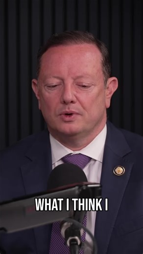 Classified briefing footage is discussed showing unexplained objects moving at speeds that appear to defy known physics. While the videos remain blurry and frustratingly inconclusive, the motion alone raises serious questions about advanced technology and the limits of current understanding. Watch the full episode via the link in our bio. #UAP #Disclosure #ClassifiedBriefings #AdvancedTechnology #alnpodcast