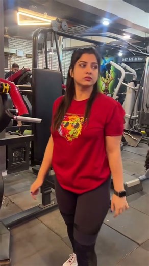 W-Shape Glutes & Perfect Machine Size! Hyper-Gain Focus for a Captivating Figure. #motivation