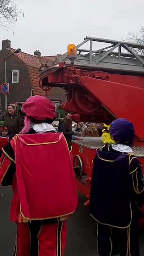 16K views · 329 reactions | Wat een feest! | Stichting Behoud Brandweer Erfgoed | Facebook