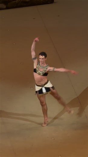 Илья Крылов on Instagram: "@chudosema 👑 La Fille du Pharaon 🏛️ Bolshoi"