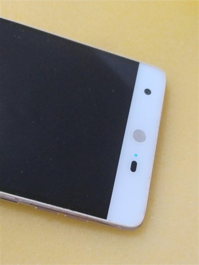 Sharp Z2 二手 零件機-Yahoo拍賣