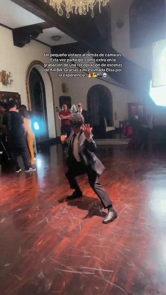 Un pequeño vistazo al detrás de cámaras. Esta vez participé como extra en la grabación de una recopilación de escenas de Kill Bill. Gracias a mi estimada @Elisa Costa por la experiencia. 🔥💪🎬🥋#artesmarciales #acrobacias #flexibilidad #patadas #parati