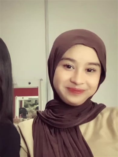 Biodata Milea Adnan Husain: Perjalanan Hidup dan Karier