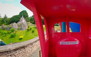 【主题公园】巴黎迪士尼乐园——凯西马戏团小火车