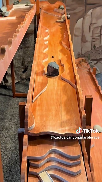 Marble Racing Showdown: Outlaw vs Ghost