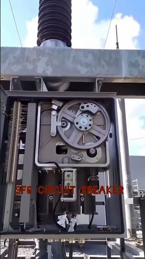 SF6 circuit breaker operation