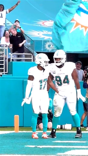 114K views · 3.2K reactions | This is a BEAUTY from Tua to Waddle  : #NYJvsMIA on CBS : Stream on #NFLPlus | NFL | Facebook