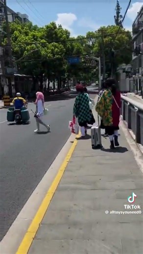 cả nhóm ik sân bay 🌸❤️☺️ #kimetsunoyaiba