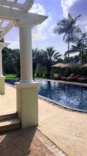 Nairobi Travel Snapshot: Hemingways Karen Stay