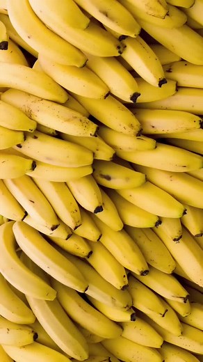 Fascinating Banana Facts: The Free Fat Banana Man