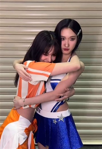 Explorando las emociones con Atom Paría