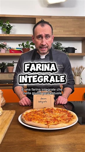 What type of flour should be used to make pizza?