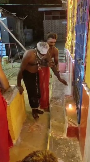 They are bringing them in blindfolded.. #kulasaiamma