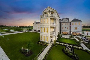 Houston, Texas - Experience the dual pleasure of an amenity rich lifestyle and the excitement of Inner Loop living at Somerset Green Houston. Starting from the $560's, Coventry Homes offers a variety of floor plans to best fit your lifestyle. Learn more at coventryhomes.com/houston/somersetgreen. | Coventry Homes