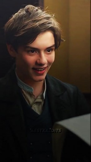 Louis Partridge Chalani Aesthetic Edits Compilation